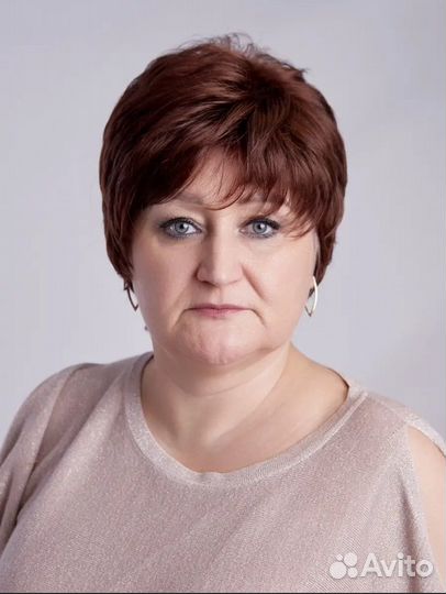 Парик короткий из искусственных волос