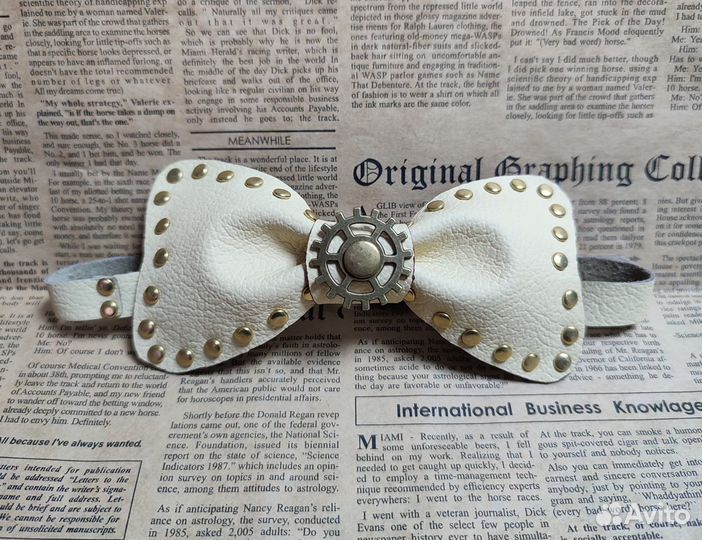 Галстук-бабочка из натуральной кожи