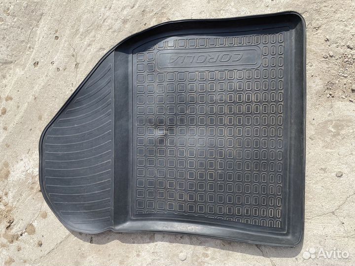 Коврик Toyota corolla 150 передний правый