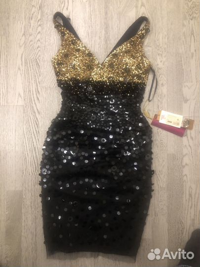 Вечернее платье