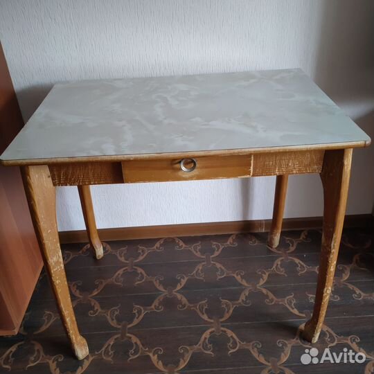 Кухонный стол бу