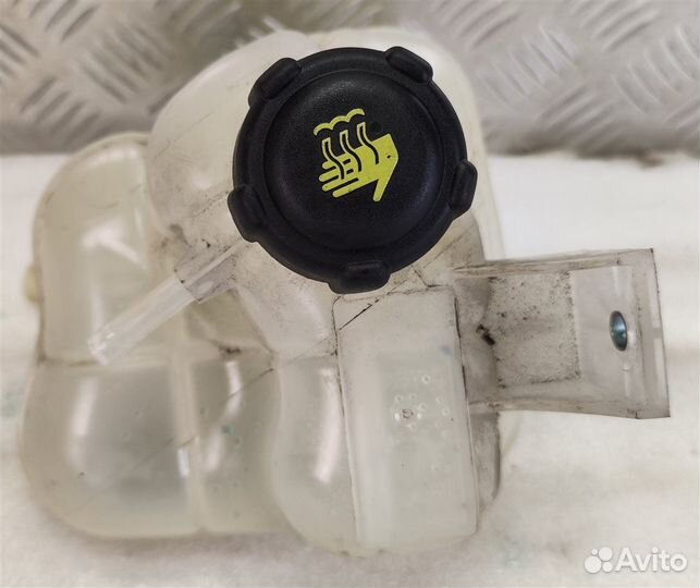 Бачок расширительный Nissan Note E Power HE12