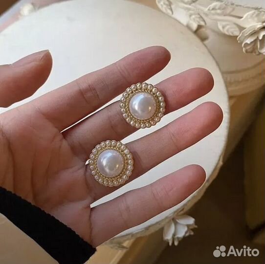 Серьги-гвоздики