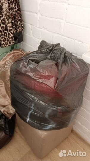 Вещи размер 44-48 разное, пальто, костюм, рубахи