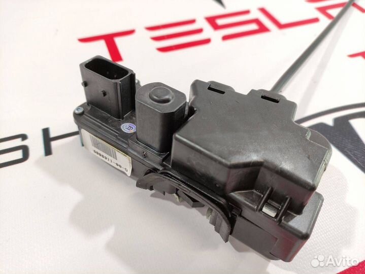 Замок двери задней левой Tesla Model S 2016