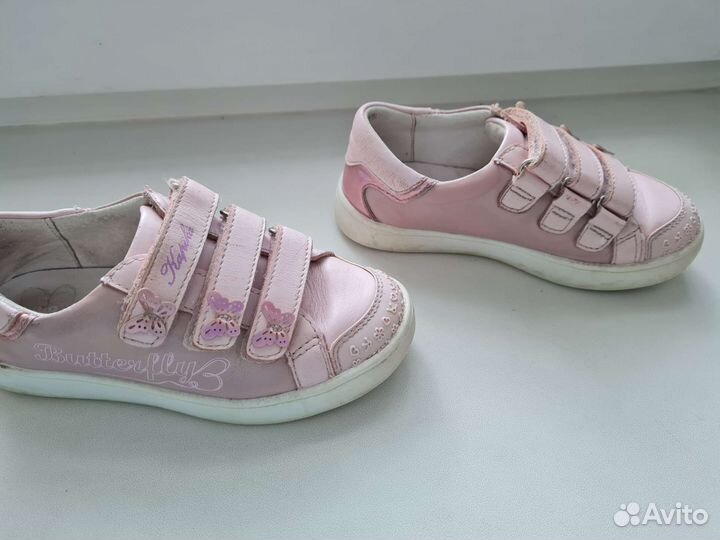 Кеды б/у для девочки 28р