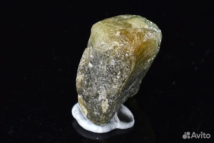 Гранат (гроссуляр). Лот №658