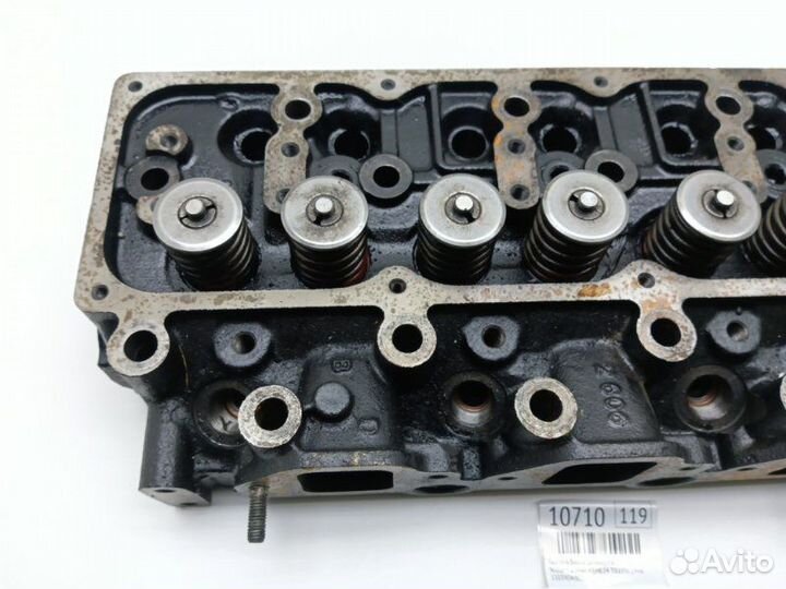 Головка блока цилиндров Nissan Caravan