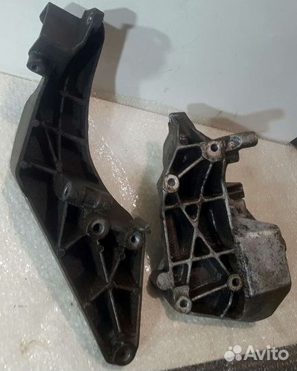 Кронштейн Opel Vectra B