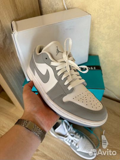 Jordan Air 1 Low Wolf Grey