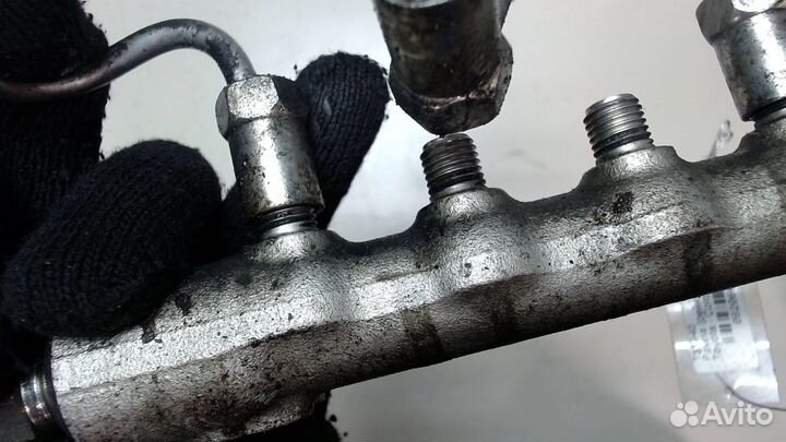 Рампа топливная Toyota Corolla Verso, 2007