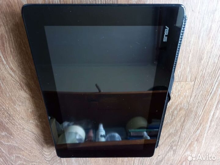 Планшет Asus K005 (полурабочий, на запчасти)