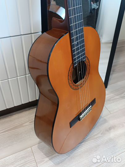 Гитара yamaha C40