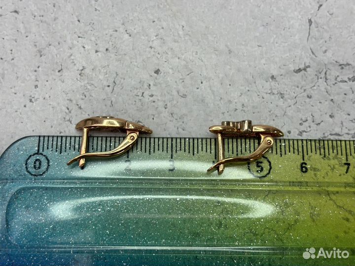Золотые серьги