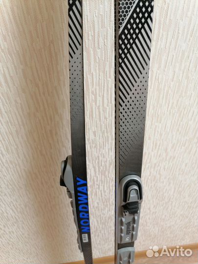 Беговые лыжи