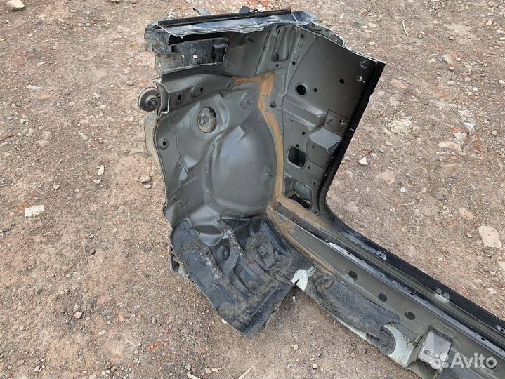 Порог со стойкой правый Toyota Camry XV50 2011-20