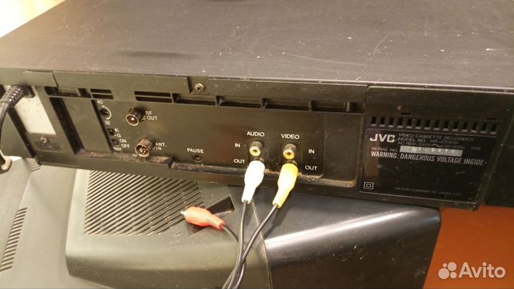 Видеомагнитофон JVC HR-J311EM