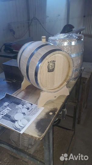 Дубовый бочки от производителя.