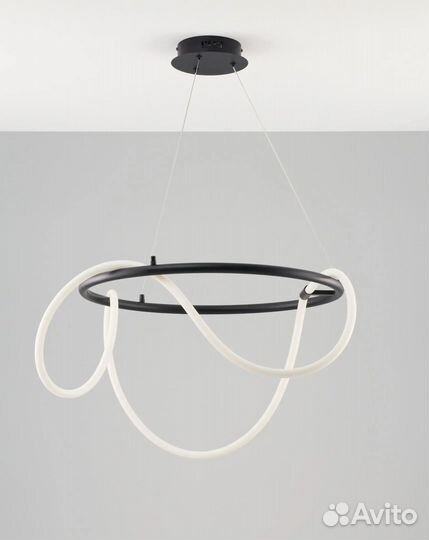 Люстра потолочная круглая дизайнерская. Гладкая