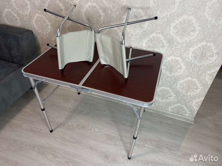 Складной стол со стульями туристический