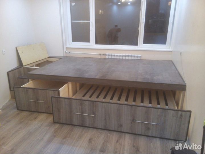 Подиум в комнате, кровать подиум, кровать