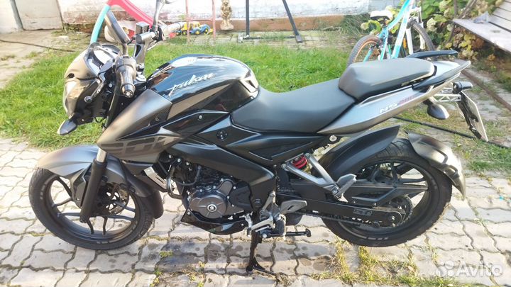 Bajaj pulsar ns200