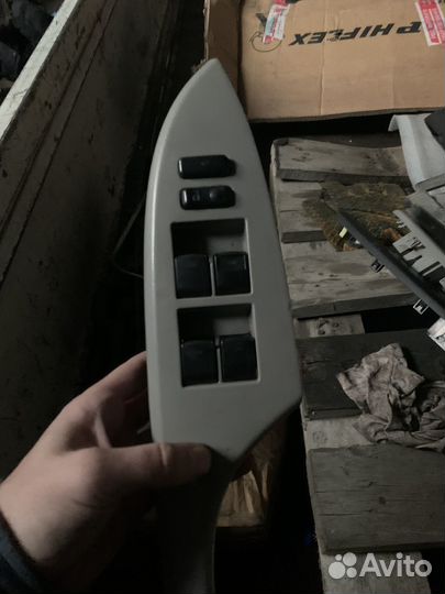 Блок управления стеклоподъемниками