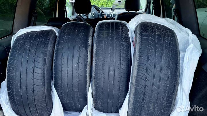 Yokohama dB Decibel E70 215/65 R16 95V