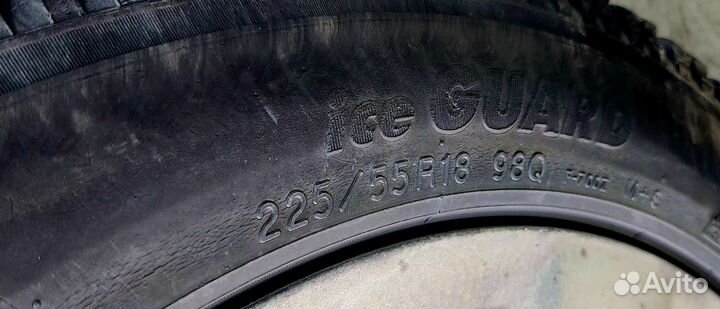 Yokohama 104ZR 225/55 R18 98Q