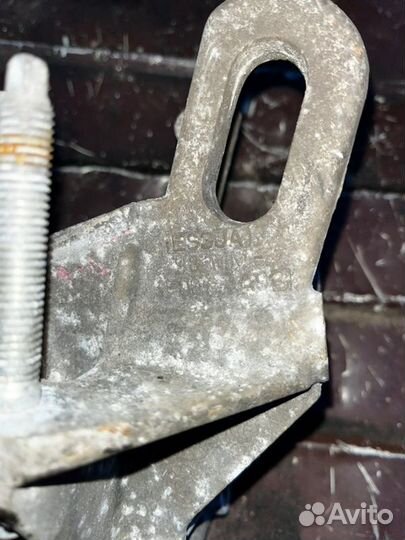 Кронштейн двигателя правый Ford Fusion 2002-2012