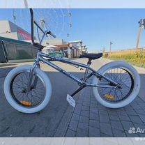 Трюковой велосипед BMX. Новый