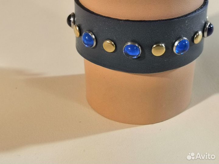 Кожаный браслет