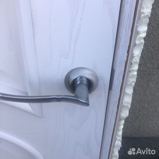 Двери межкомнатные из массива сосны