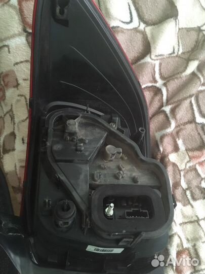 Задний левый фонарь рено логан2