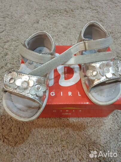 Босоножки для девочки