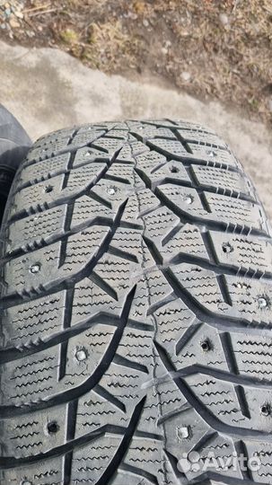 Bridgestone Blizzak Spike-02 SUV 225/55 R18