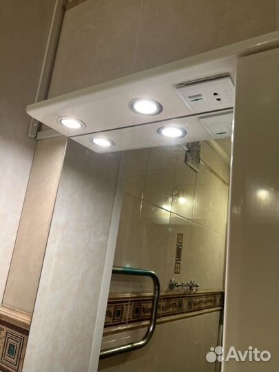 Зеркало в ванную комнату б/у