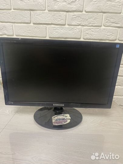 Монитор Samsung 19 дюймов