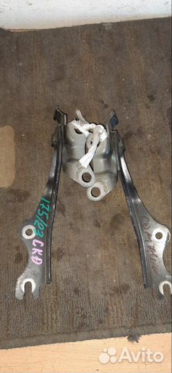 Крепление капота, петли капота, кронштейн капота