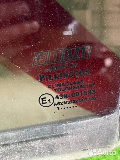 Стекло двери перед зад Fiat Punto 3 Фиат Пунто 3