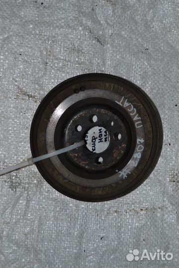 Шкив натяжителя Volkswagen Passat B6