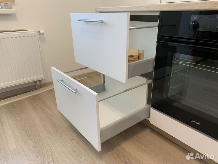 Кухня (цена за весь гарнитур)ксп:28141