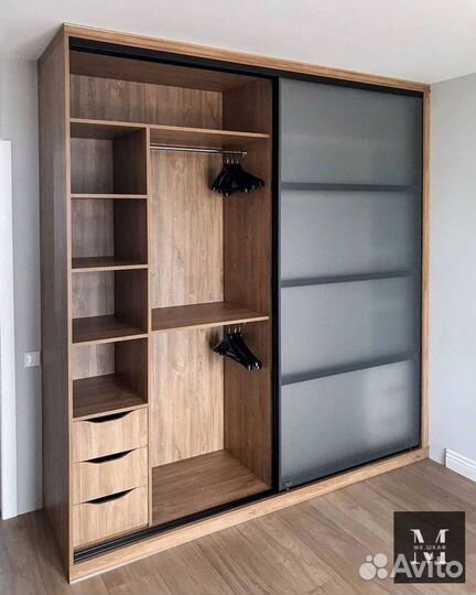 Шкаф с антресолью