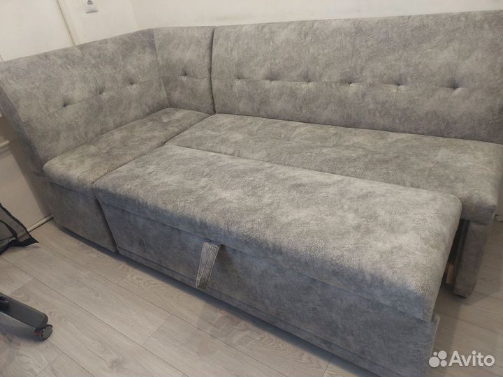 Кухонный диван