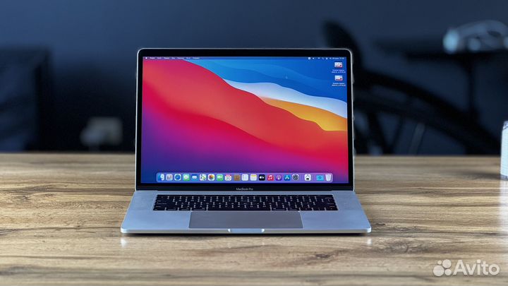 MacBook Pro 15 2019 i7/16/512