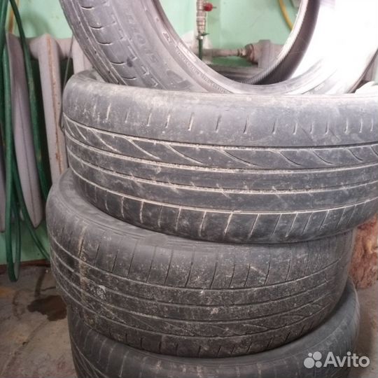 Bridgestone Dueler H/P 255/50 R20