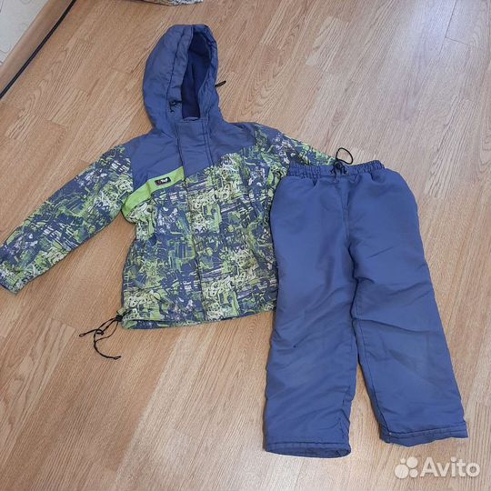 Демисезонный костюм для мальчика 92-98
