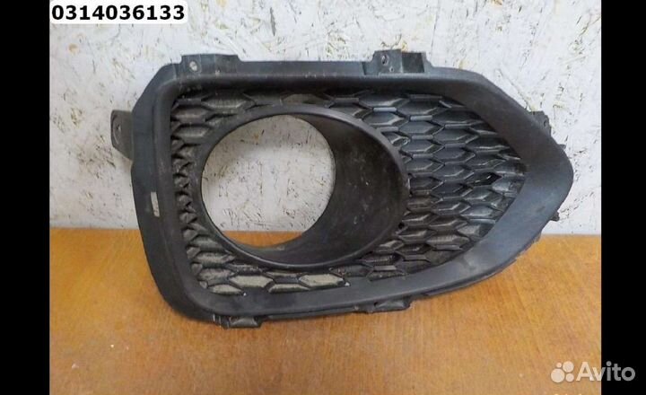 Решётка в бампер левая