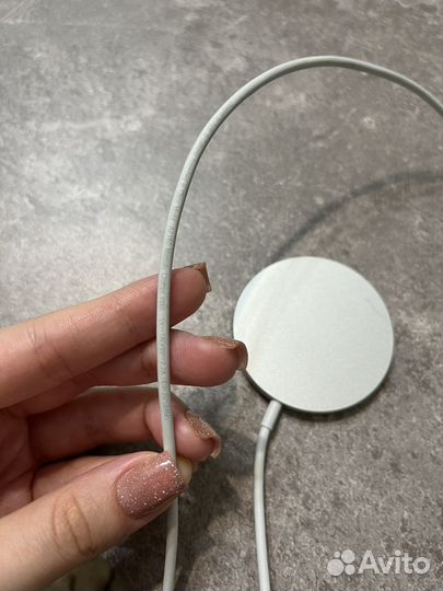 Беспроводное зарядное Apple MagSafe Charger