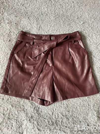 Шорты кожаные